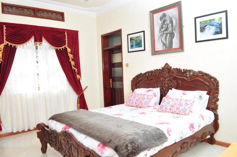 Vila Plot 4 Kavuma Close Kampala Exteriér fotografie